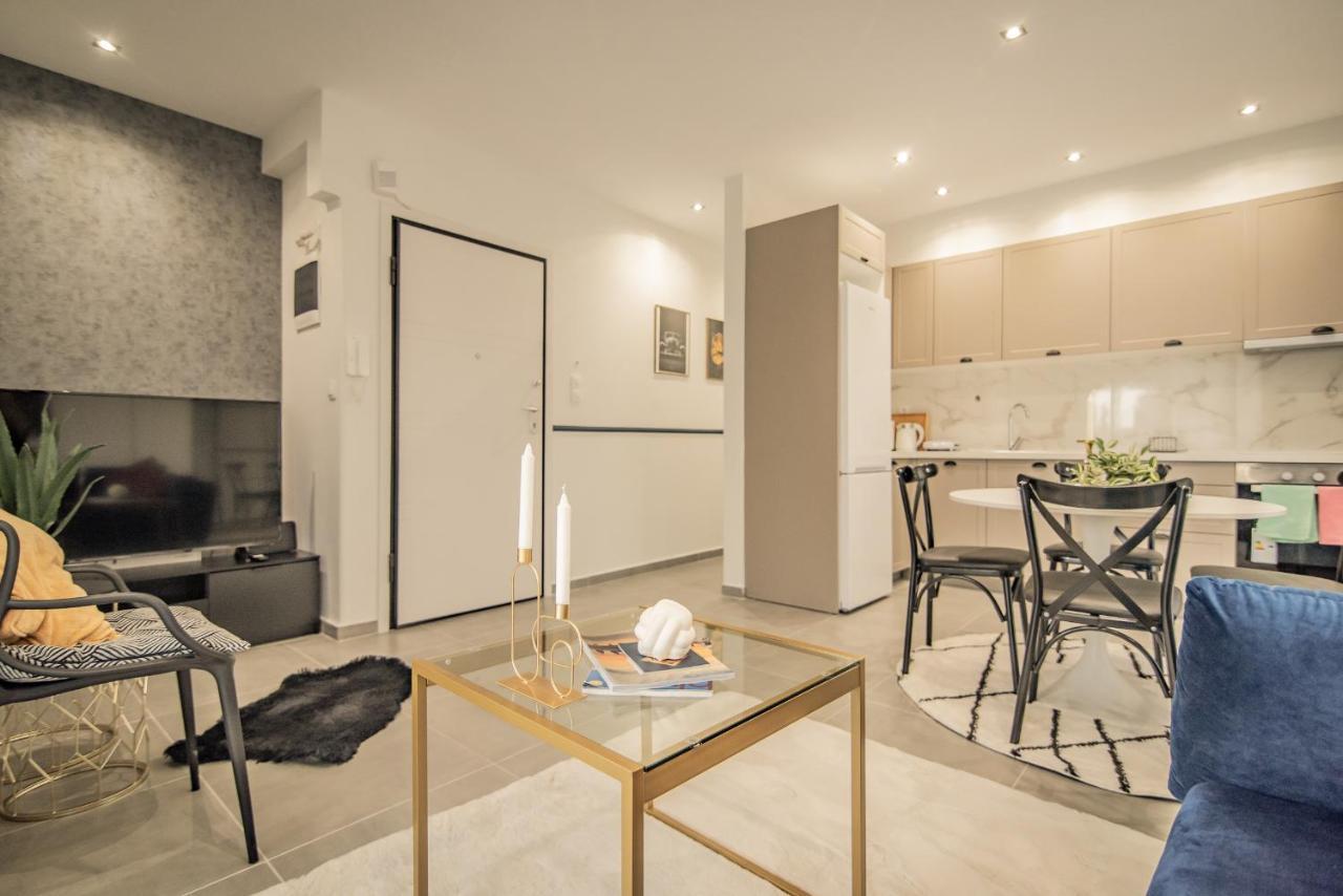 Apollo'S Apartment On Radio City Midas Home テッサロニキ エクステリア 写真