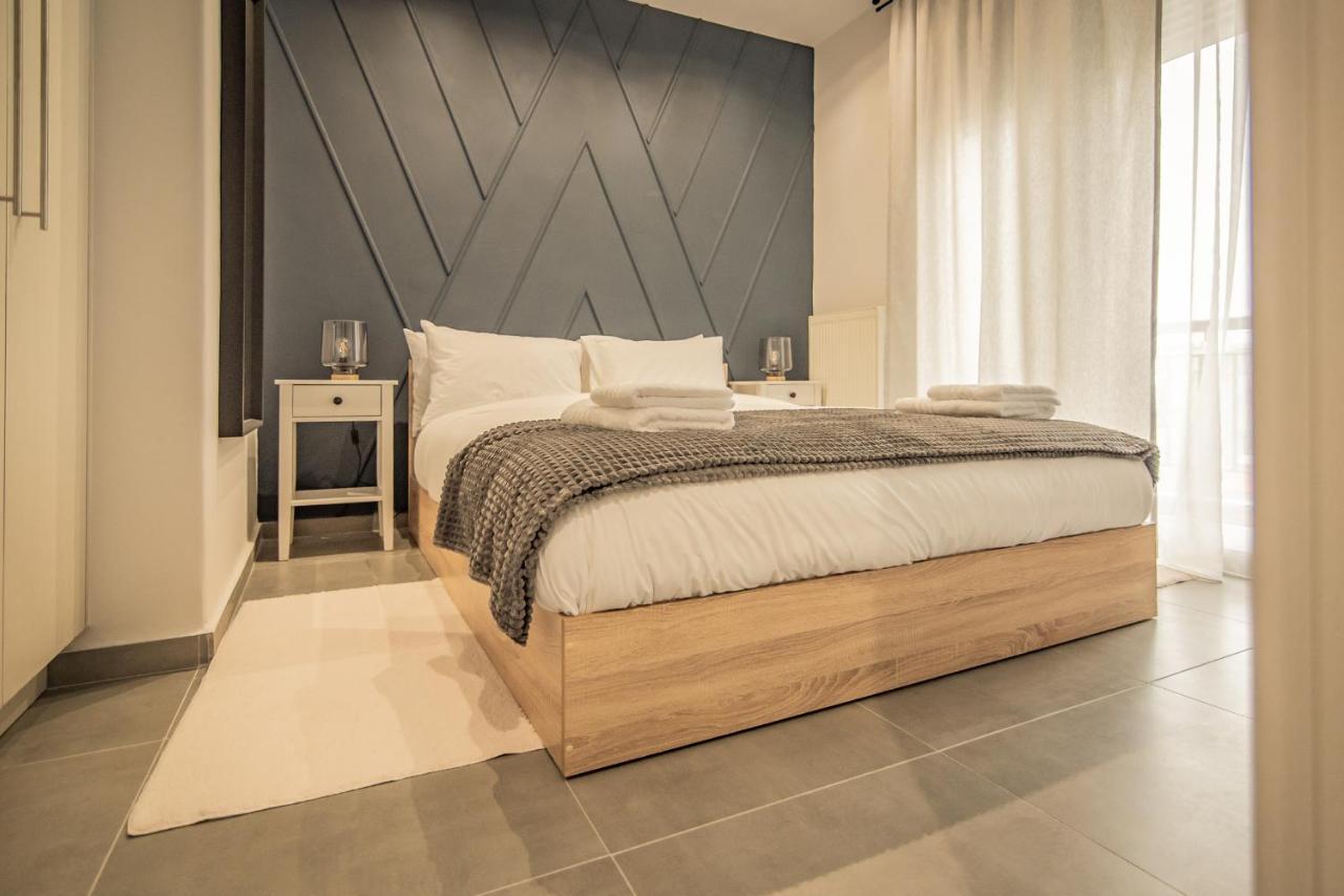 Apollo'S Apartment On Radio City Midas Home テッサロニキ エクステリア 写真